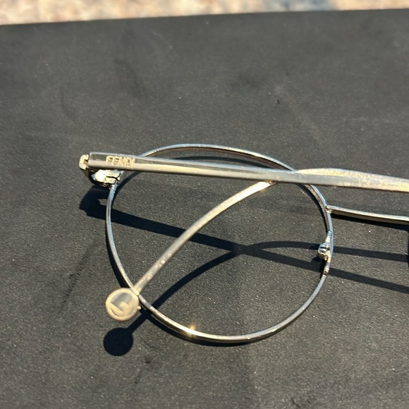 Fendi Frame style # 0353 in gold tone - Picture 3 of 11